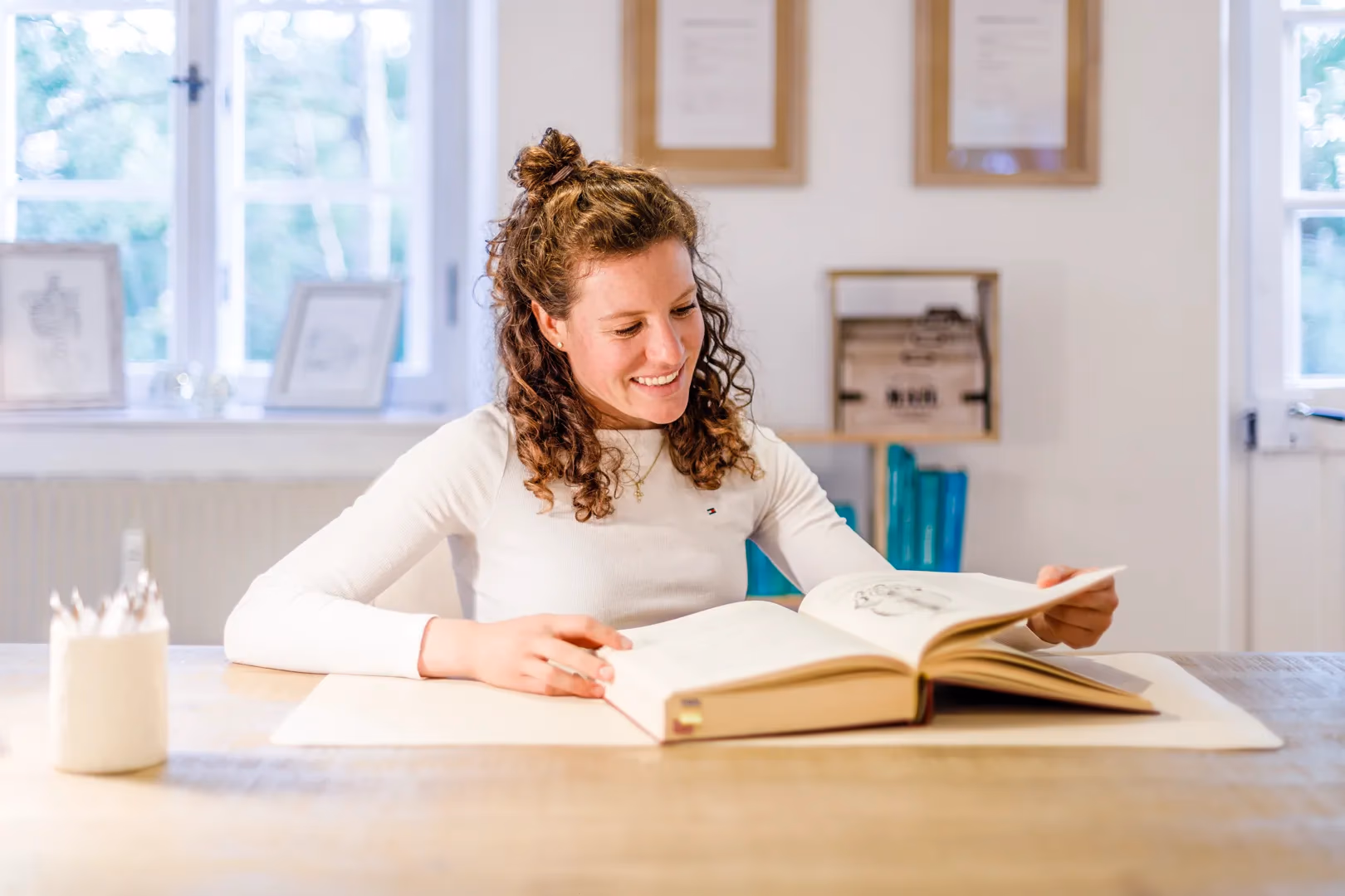 Sophia am lesen